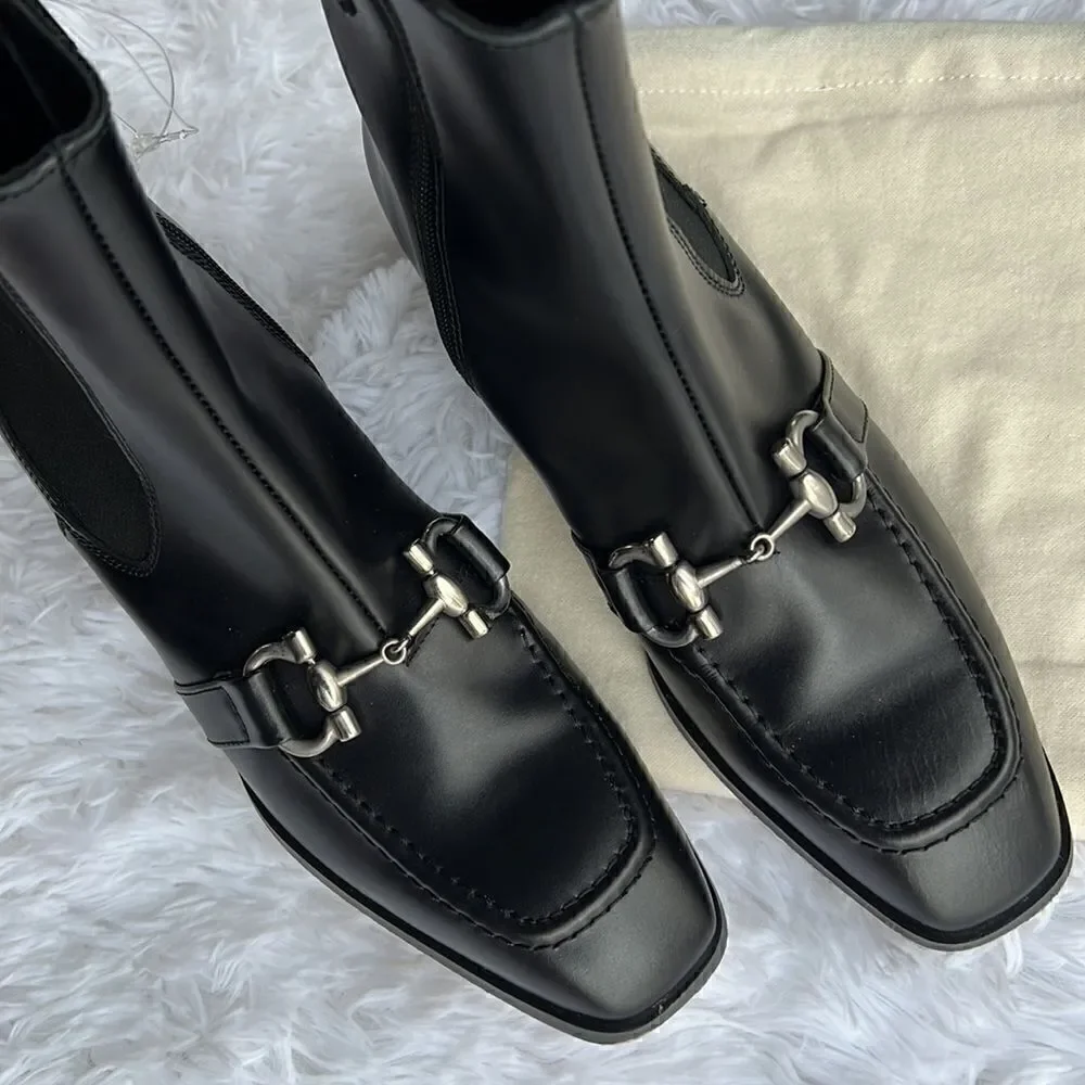 Renatta Jop Leather Ankle Boots with bit hardware size 7